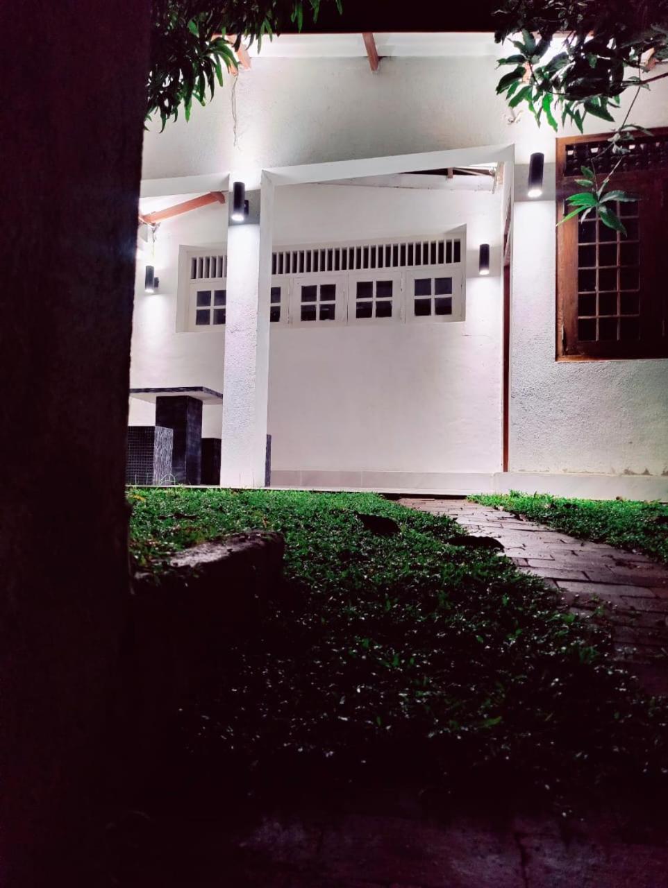 Holiday home Araliya Uyana Residencies - Entire House With Two Bedrooms *