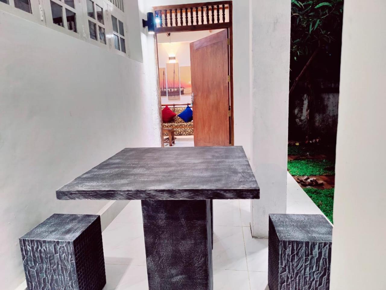 Araliya Uyana Residencies - Entire House With Two Bedrooms